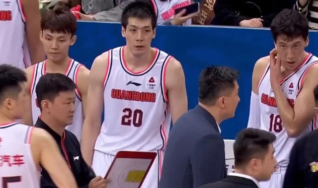 广东男篮3换1完成，陈国豪+张华非+夏振峰成为筹码，交换到焦伯乔